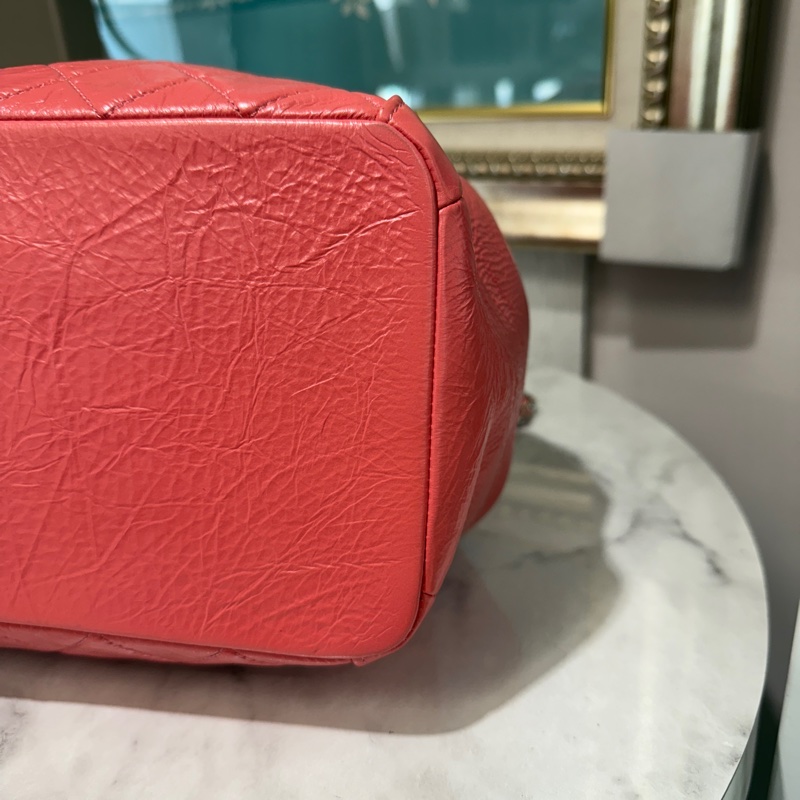 Chanel 粉油蠟牛皮菱格紋Bucket銀釦束口肩斜背水桶包A57603-4
