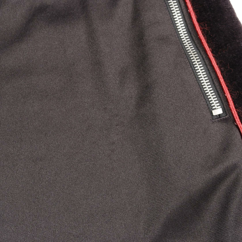 紀梵希男士短褲，聚酯材質，黑色/紅色，XS碼，二手。-4