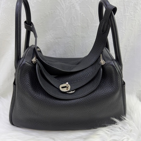 30 black clemence lindy