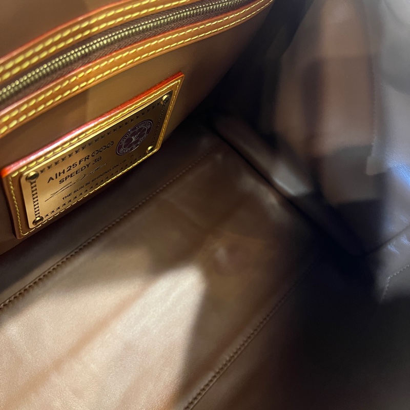 LV 墨綠小牛皮Speedy P9 30手提斜背波士頓包M15241-18