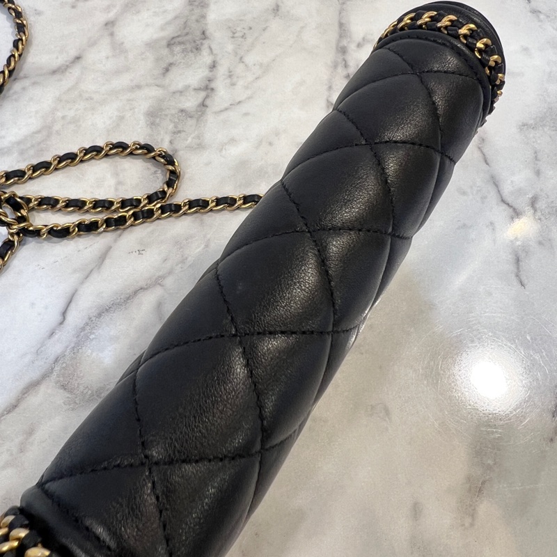 Chanel 黑牛皮霧金釦Boy WOC. A83222-8