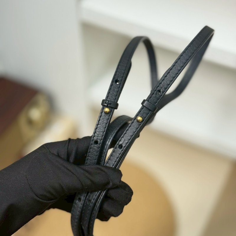 🏷️LV．Mini 小書包 M44873-19