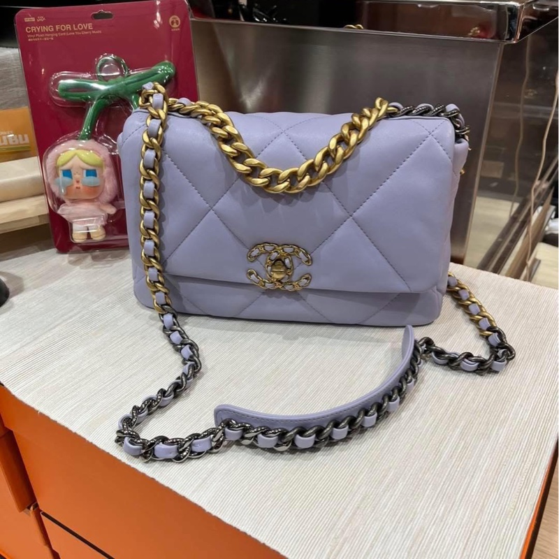 Chanel 19 small flap bag-0