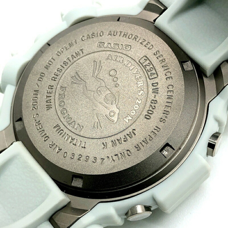 G-SHOCK CASIO DW-8200LG-8 FROGMAN 男款白灰色手錶(潛水蛙EL)2000年5月發售(三國丘店)ITZEWO2I46TG-7