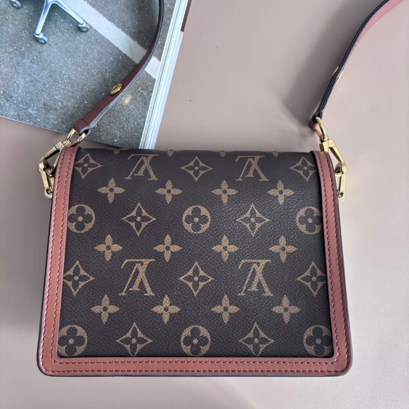 ::Louis Vuitton:: LV M45959 雙色花紋MINI達芙妮肩背包 斜背包-4
