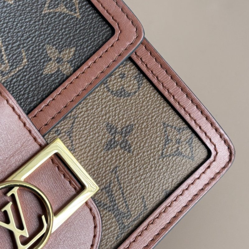 ::Louis Vuitton:: LV M45959 雙色花紋MINI達芙妮肩背包 斜背包-20