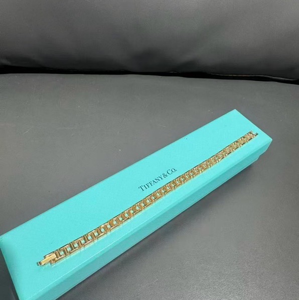 Tiffany蒂芙尼 T系列 玫瑰金鏤空 True窄式T字型手鍊,總長19cm-2
