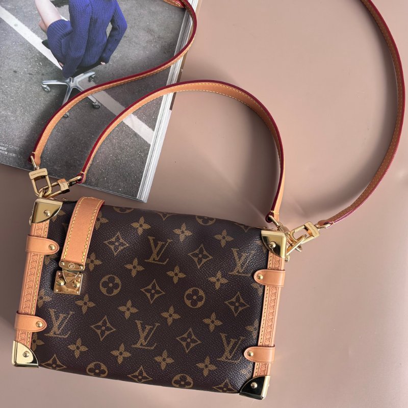 ::LOUIS VUITTON:: LV M46358 Side Trunk MM 咖啡色經典花紋斜背包 方箱包-0