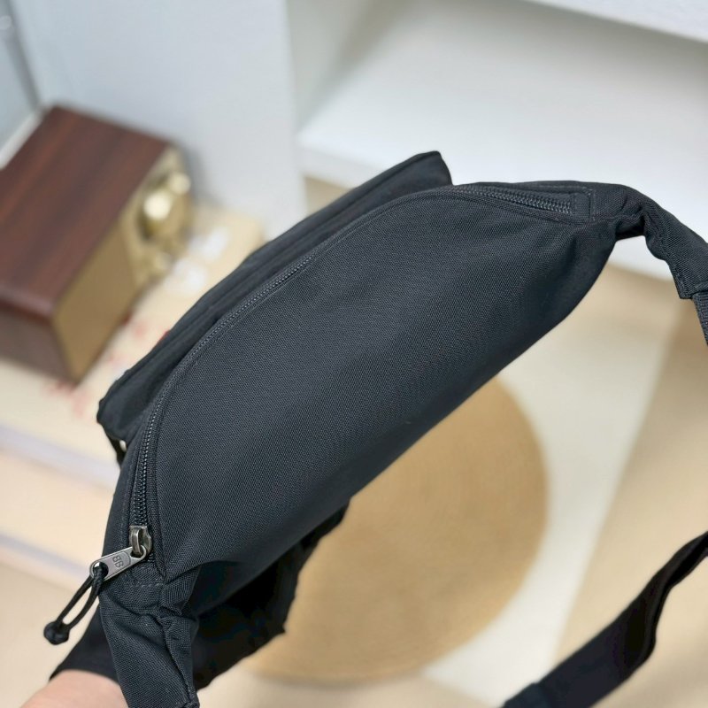 🏷Balenciaga.Explorer 刺繡帆布腰包-9