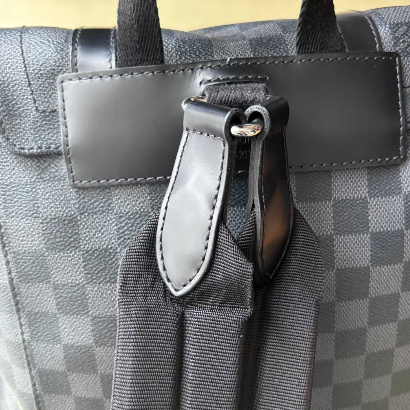 ::LOUIS VUITTON:: LV Christopher 黑色棋盤格男士後背包-15