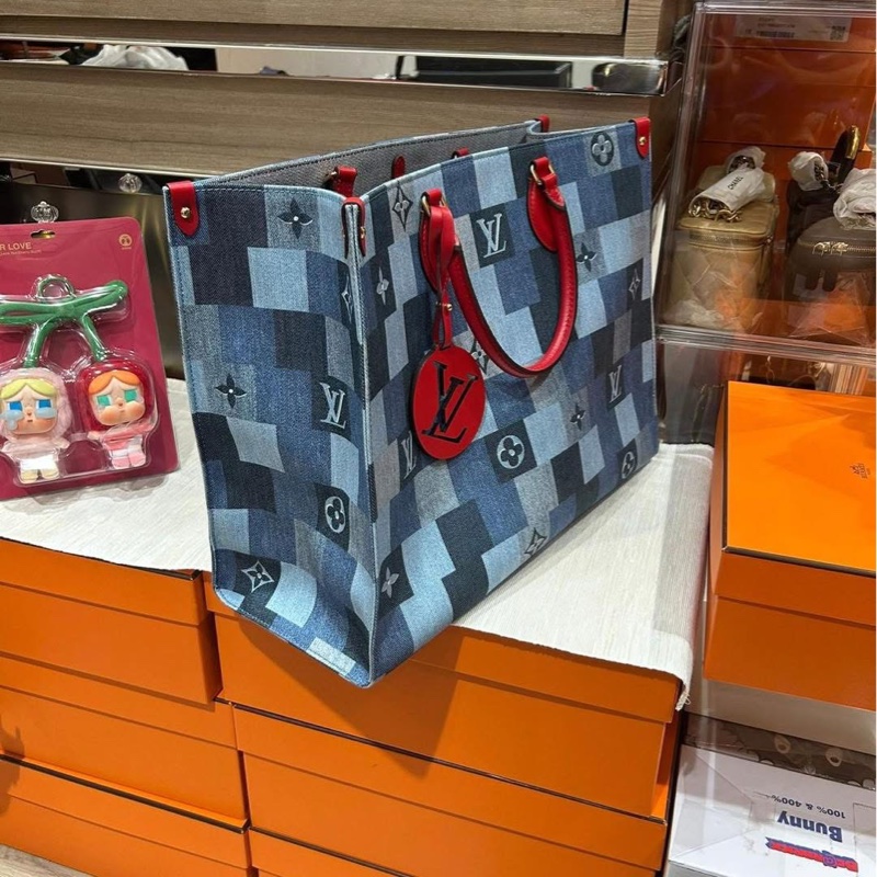 Lv on the go gm M44992 拼牛仔限量版-1