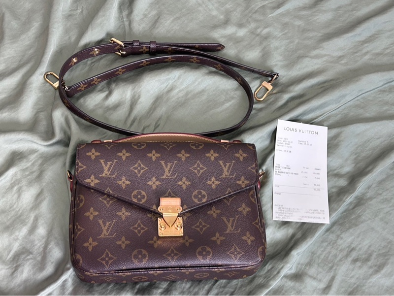 LV m44875 老花郵差包 送一個twilly-1