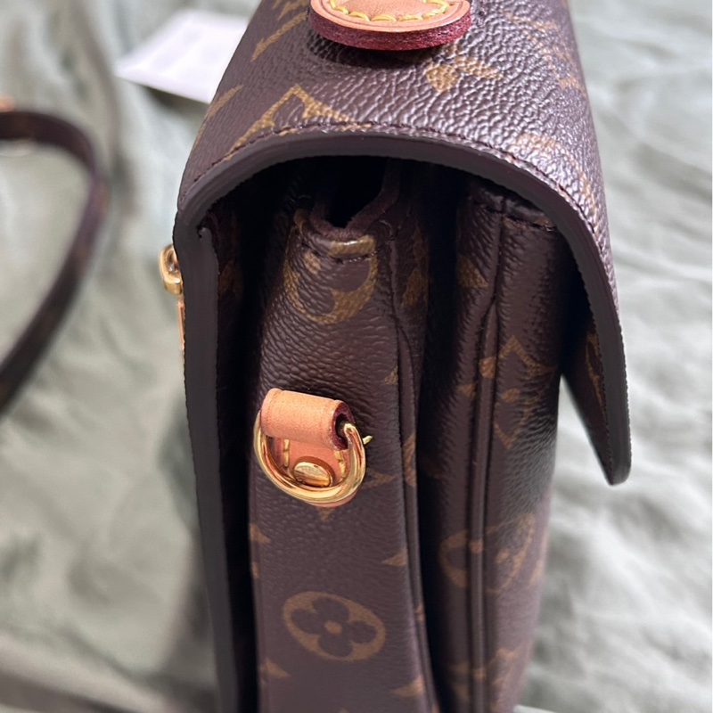 LV m44875 老花郵差包 送一個twilly-4