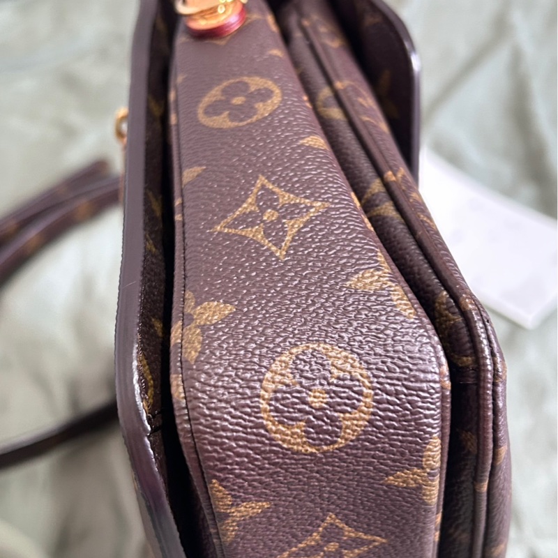 LV m44875 老花郵差包 送一個twilly-7