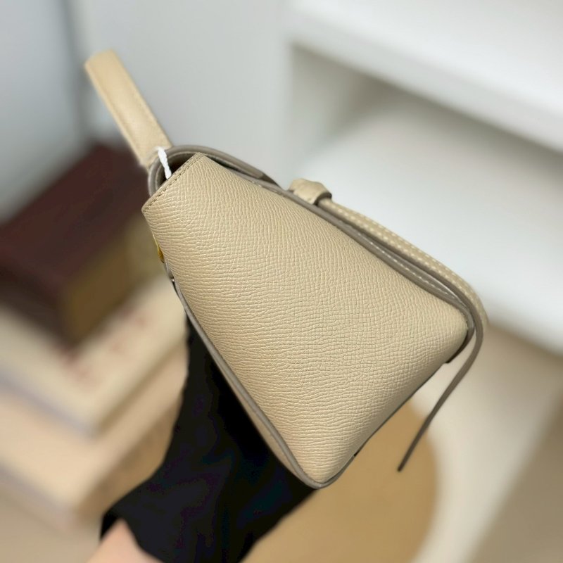 (🤍已售出/可私訊預定)🏷Celine．Pico Belt 鯰魚包-3