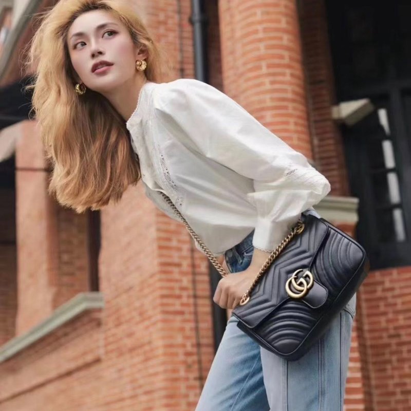 Gucci Marmont  🎀現品實拍 🎀仿舊 金雙G 皮革斜背/肩背包-26cm(443497-黑)~二手品約9成新-5