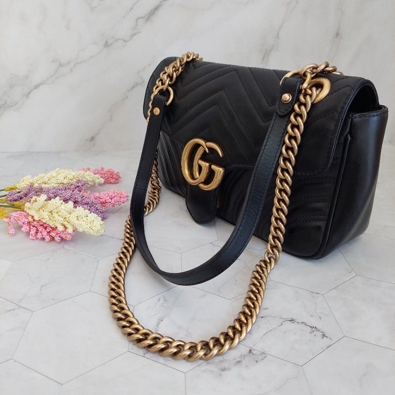 Gucci Marmont  🎀現品實拍 🎀仿舊 金雙G 皮革斜背/肩背包-26cm(443497-黑)~二手品約9成新-75