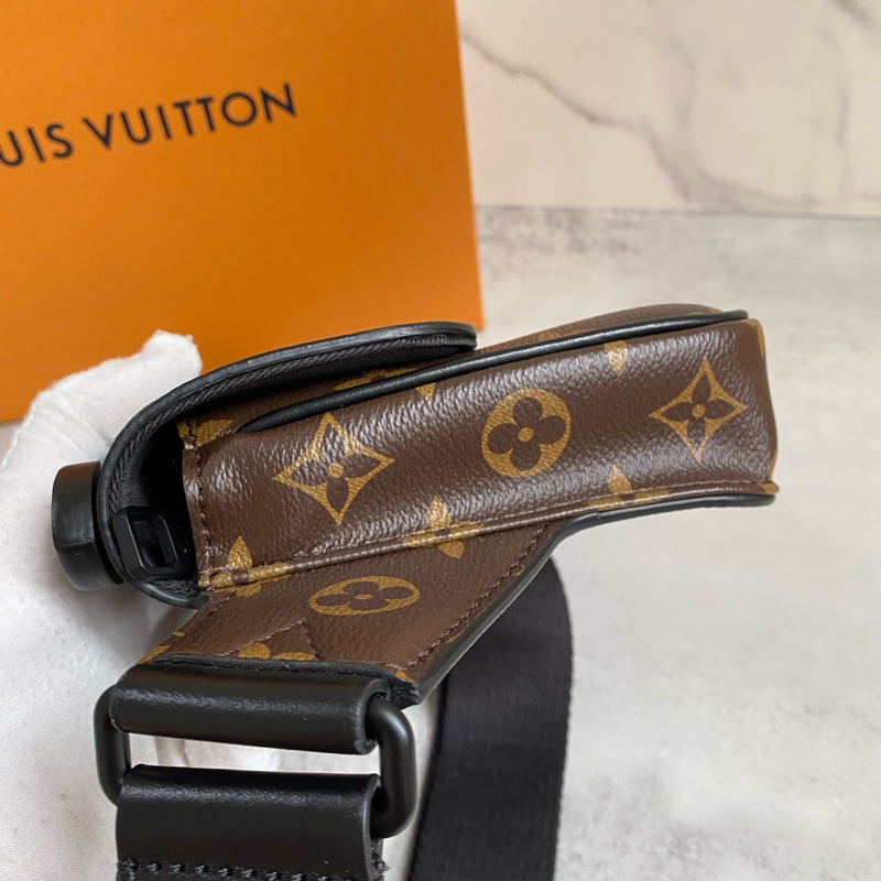 LV S LOCK 經典Monogram帆布腰包 ｜送禮自用｜老花經典｜狀況極佳-6