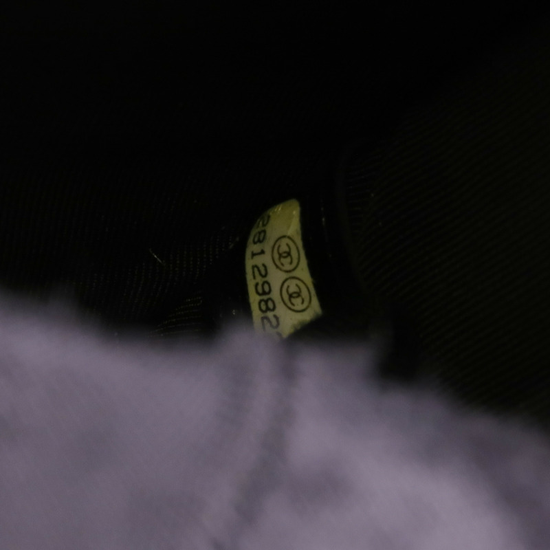 CHANEL 牛皮皮革Chain Shoulder金扣鏈帶肩背袋-15