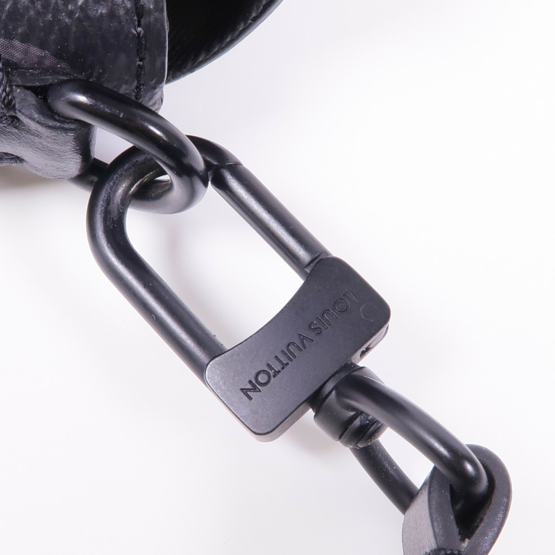 LOUIS VUITTON Monogram Eclipse S-Lock肩背袋-5