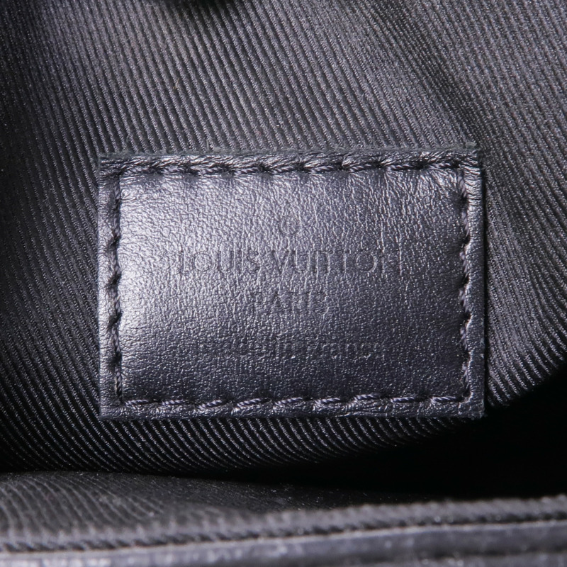 LOUIS VUITTON Monogram Eclipse S-Lock肩背袋-16