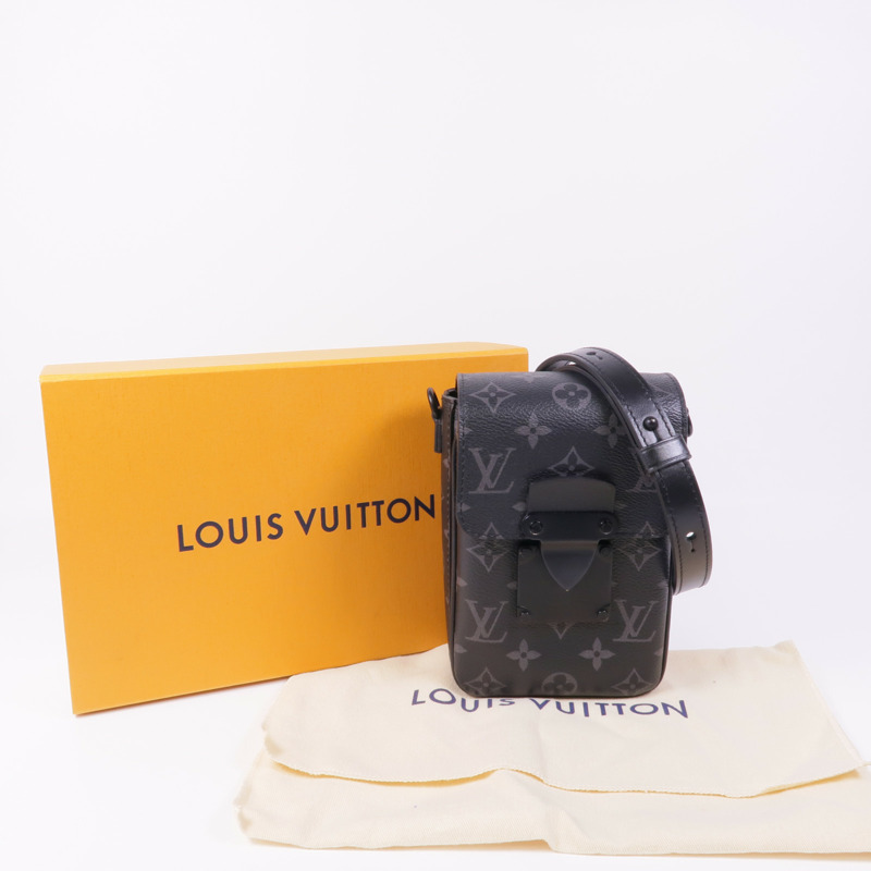 LOUIS VUITTON Monogram Eclipse S-Lock肩背袋-18