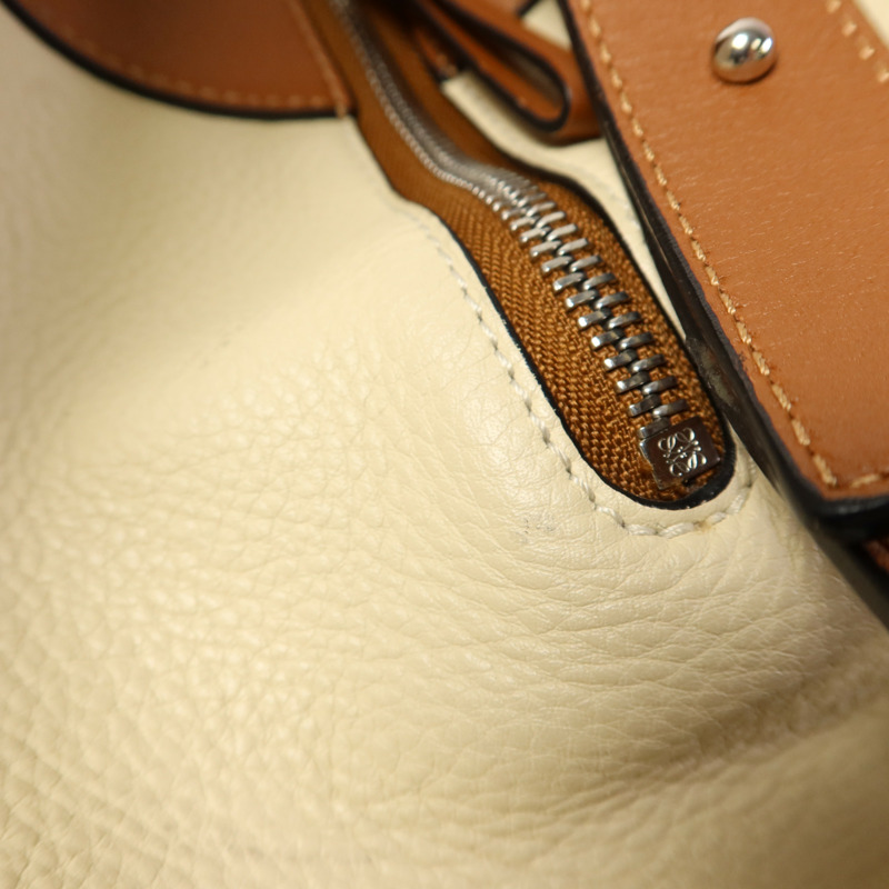 LOEWE 牛皮皮革Hammock Small Bag銀扣手挽肩背兩用袋-18