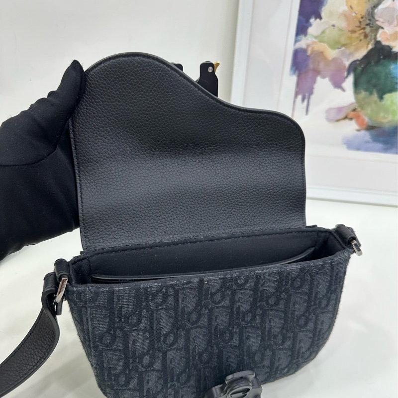 DIOR 迪奧 暗紋馬鞍 mini 23年編碼 有票 經典暗紋老花刺繡 時尚百搭 可手提斜挎 日常非常實用百搭-7