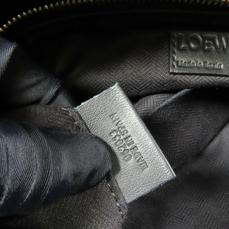 LOEWE 牛皮皮革Puzzle Bag銀扣手挽肩背兩用袋-13