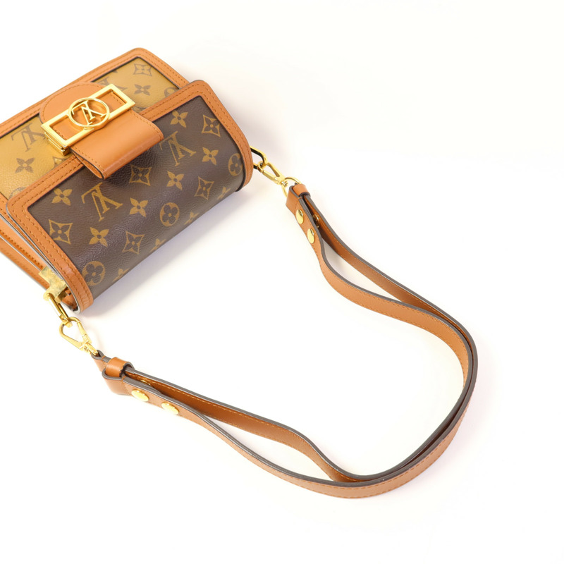 LOUIS VUITTON Monogram Reverse Mini Dauphine金扣肩背袋-7