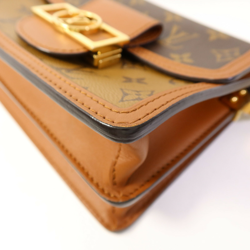 LOUIS VUITTON Monogram Reverse Mini Dauphine金扣肩背袋-14