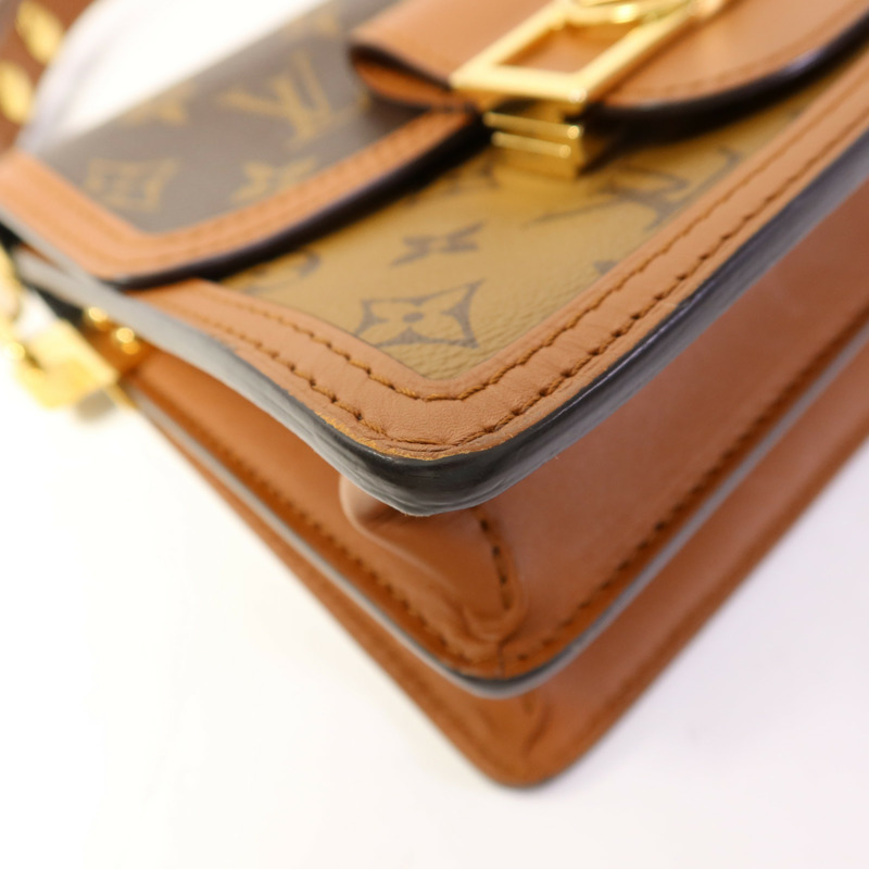 LOUIS VUITTON Monogram Reverse Mini Dauphine金扣肩背袋-15
