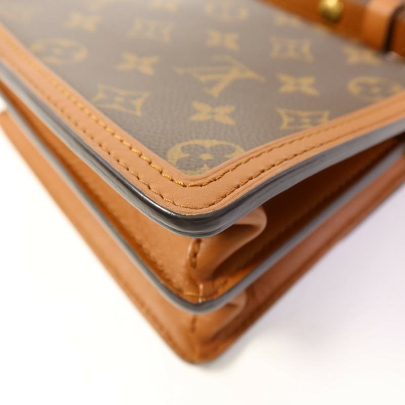LOUIS VUITTON Monogram Reverse Mini Dauphine金扣肩背袋-16