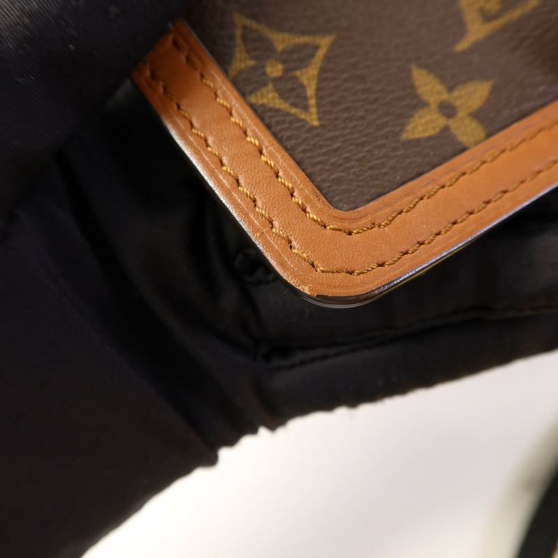 LOUIS VUITTON Monogram Reverse Mini Dauphine金扣肩背袋-19