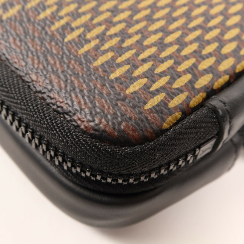 LOUIS VUITTON Damier LV x Nigo Phone Pouch肩背袋-12