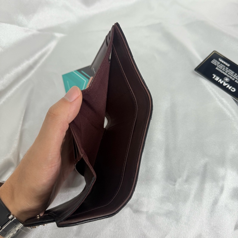 香奈兒Chanel 三摺黑色 琺瑯扣 短夾-7