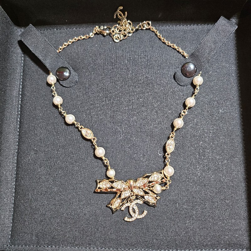 chanel蝴蝶結頸鏈-0