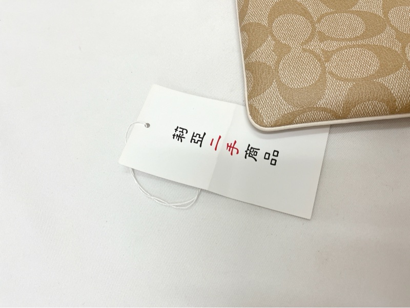 莉亞精品♡Coach 白老花大手拿包 二手-8