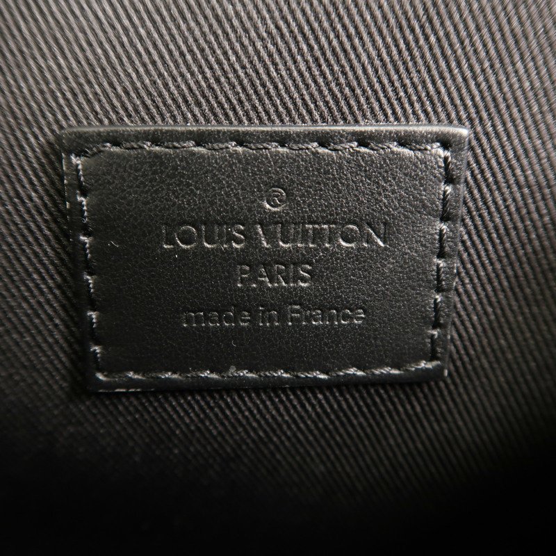 LOUIS VUITTON Monogram-Eclipse Nano Steamer銀扣肩背袋-10