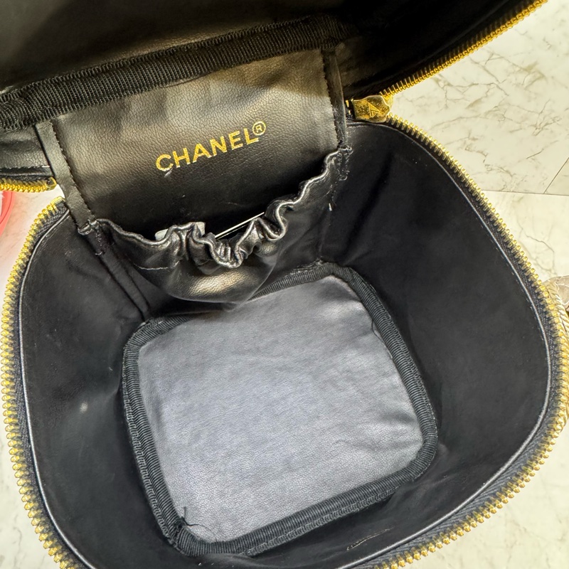 CHANEL黑金手提化妝箱包/3開-5