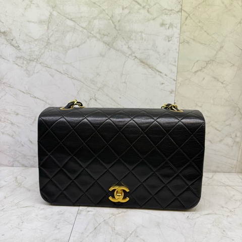 CHANEL羊皮翻蓋雙C LOGO包/1