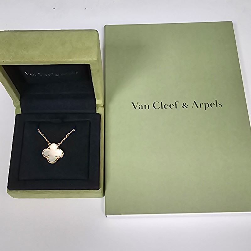 VCA Van Cleef & Arpels梵克雅寶  Vintage Alhambra 白母貝 中號-5