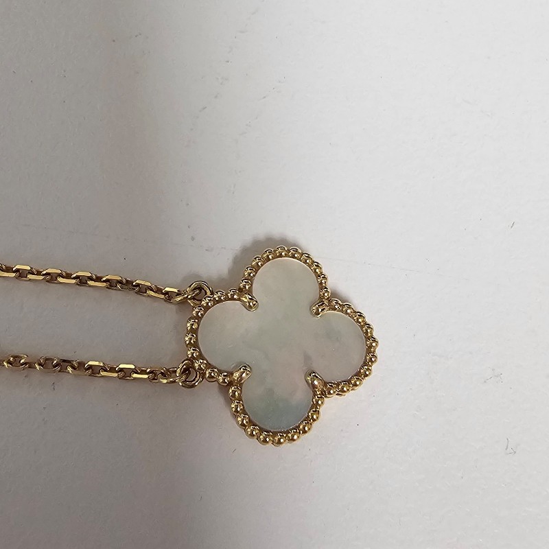 VCA Van Cleef & Arpels梵克雅寶  Vintage Alhambra 白母貝 中號-9