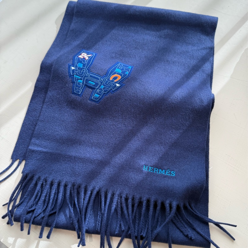 HERMES 深藍色刺繡圍巾-3
