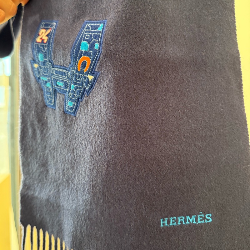 HERMES 深藍色刺繡圍巾-5