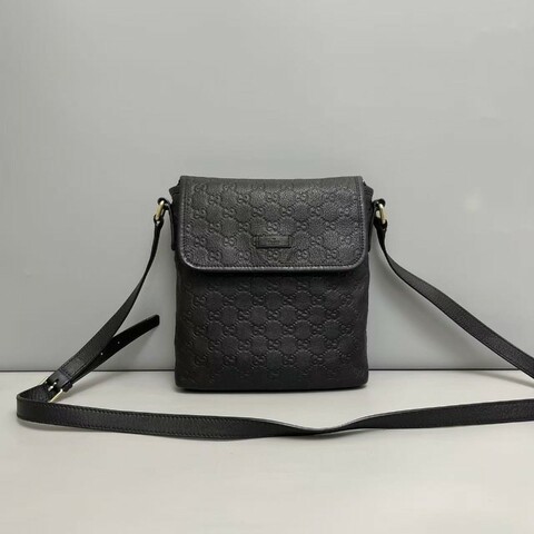 Gucci 黑色全皮壓紋小號郵差包 斜背包
