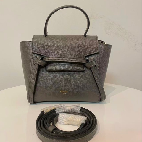 Céline pico 深灰色鯰魚包（非現貨）商品在法國