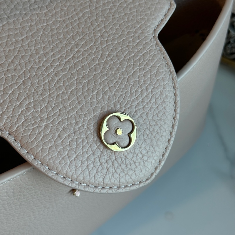 Lv capucines櫻花粉日本限定款 #22萬入手🈶購證 #全配閒置新-15
