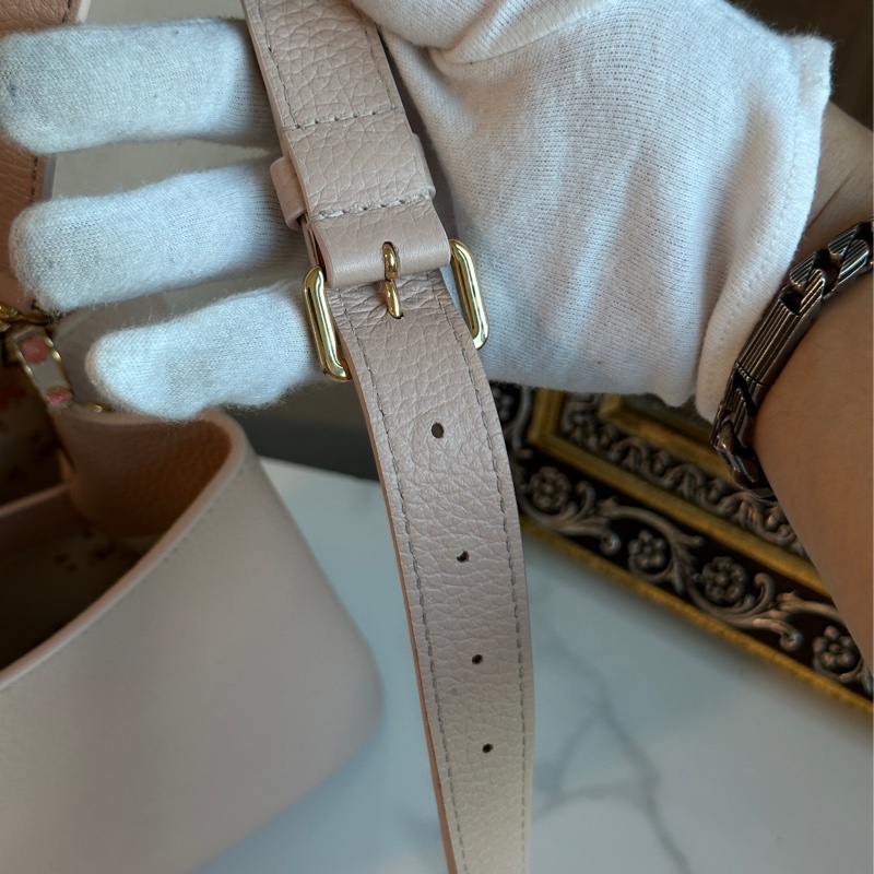 Lv capucines櫻花粉日本限定款 #22萬入手🈶購證 #全配閒置新-18
