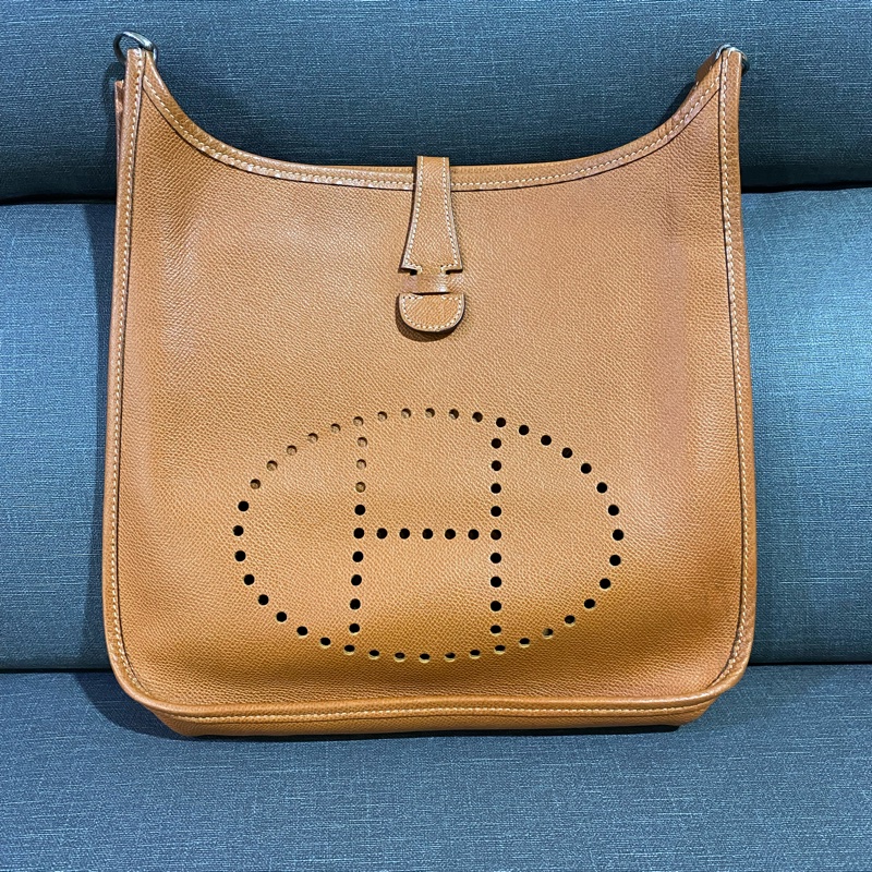 HERMES Evelyne 29-10